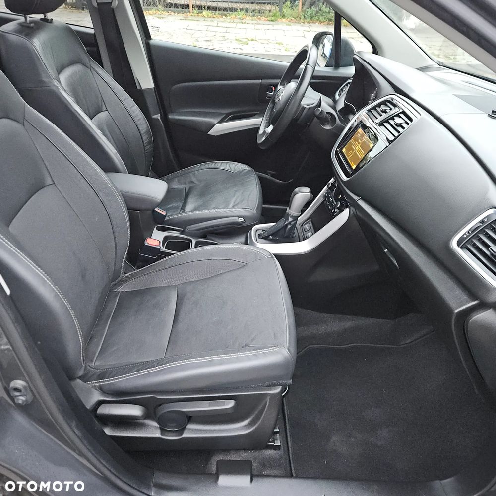 Suzuki SX4 - 24