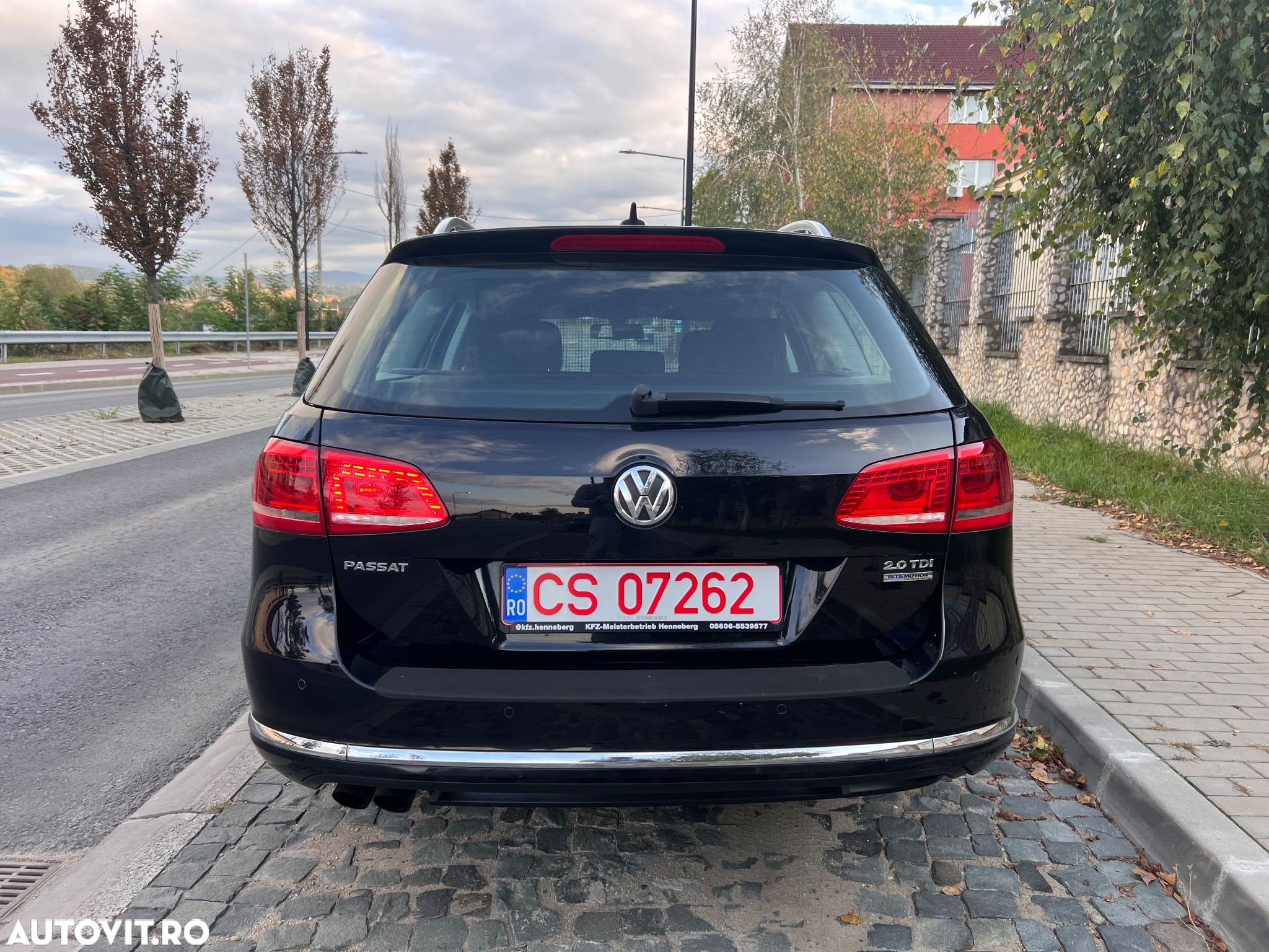 Volkswagen Passat Variant 2.0 TDI Blue TDI DSG Highline - 8