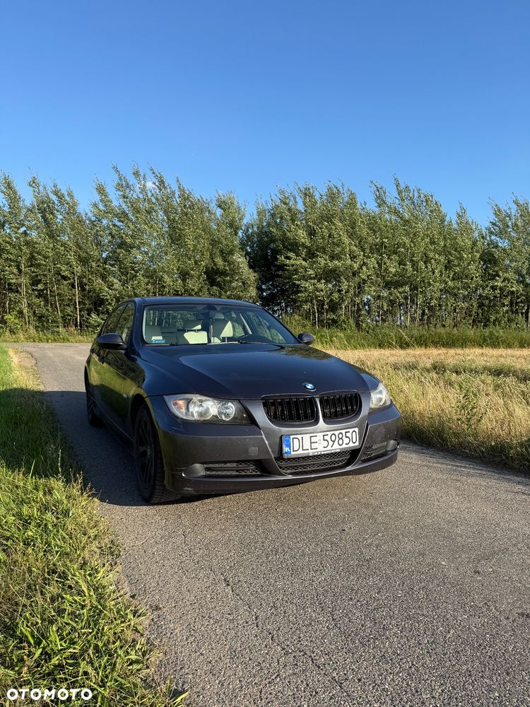 BMW Seria 3 - 1