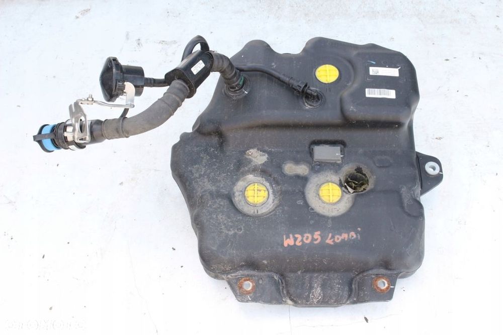 Zbiornik Adblue Mercedes C-Klasa W205 - 1