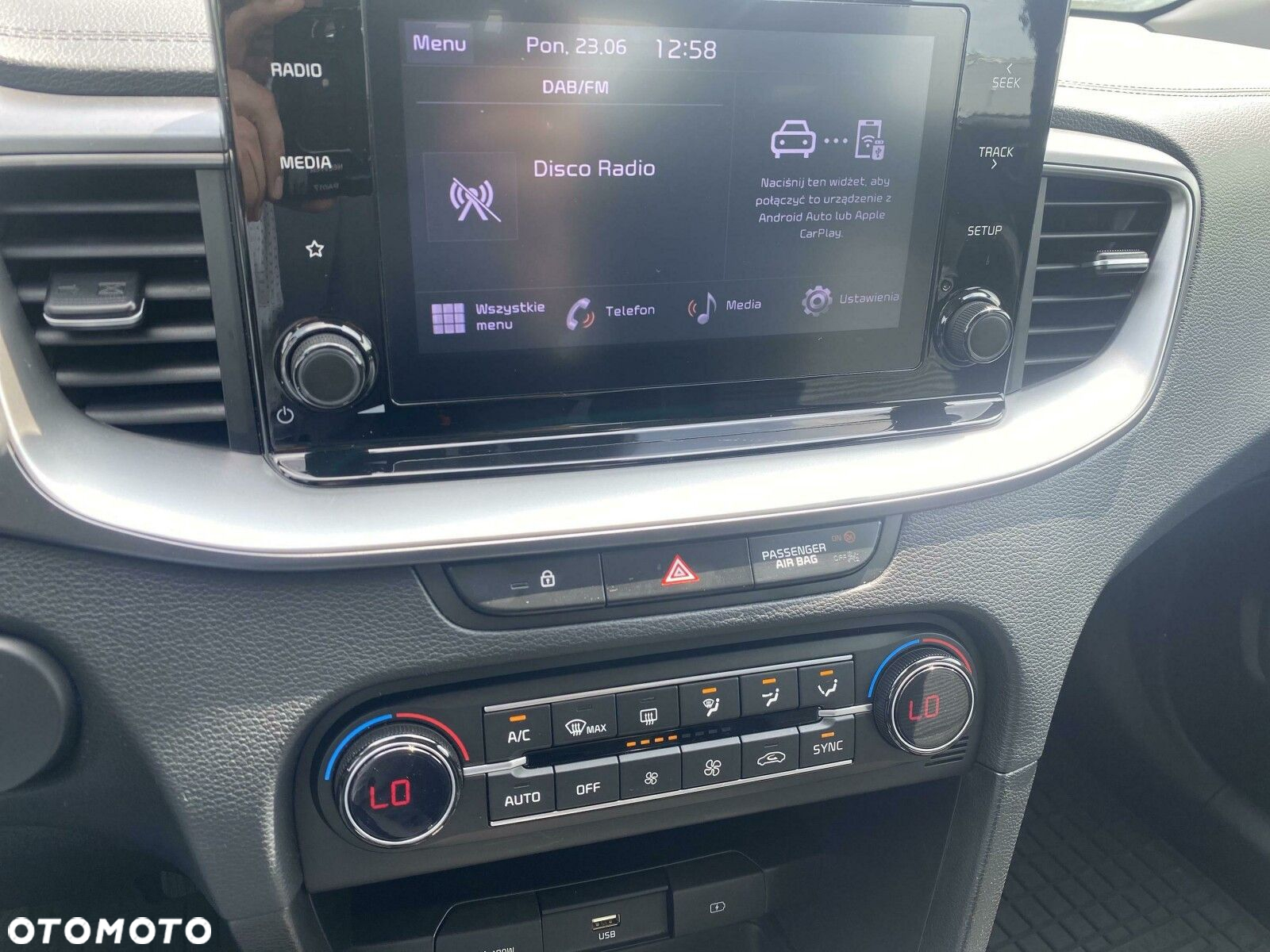 Kia Ceed - 21