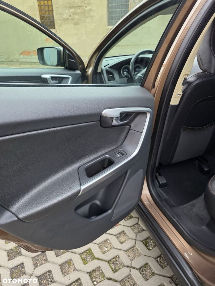 Volvo XC 60 - 5