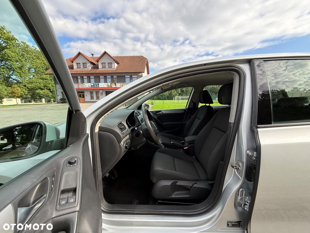 Volkswagen Golf VI 2.0 TDI Comfortline - 14