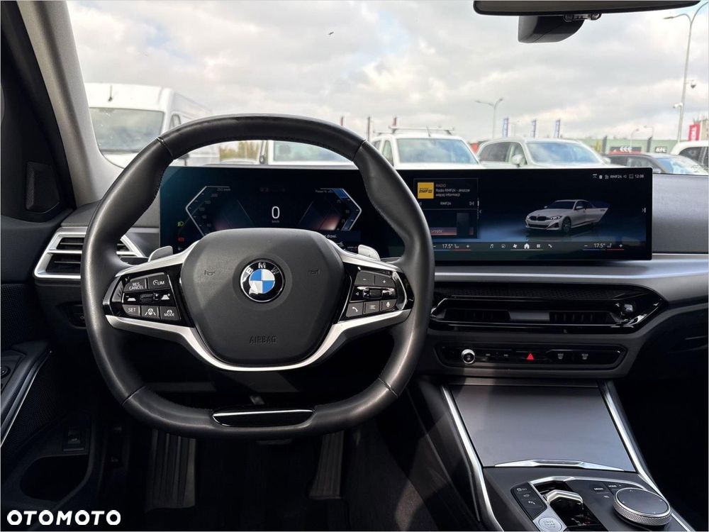 BMW Seria 3 320d xDrive mHEV sport - 13