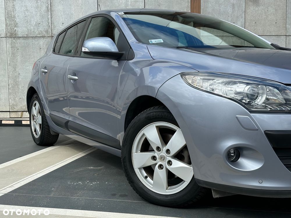 Renault Megane 1.6 16V Color Edition - 11