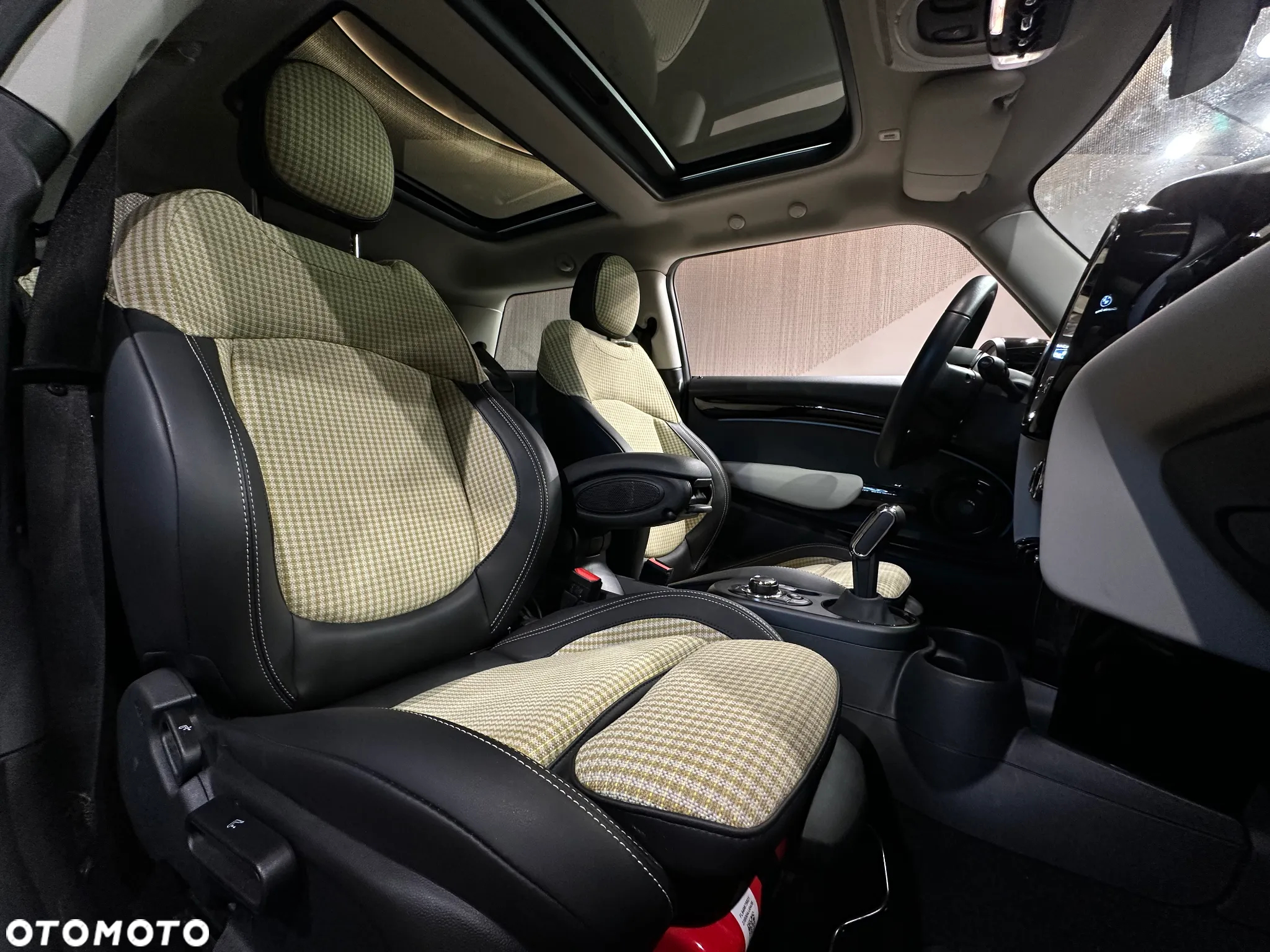 MINI Cooper SE - 19