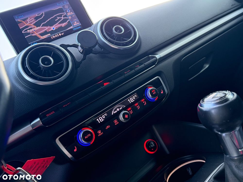 Audi A3 Sportback 1.4 TFSI Ambition - 28