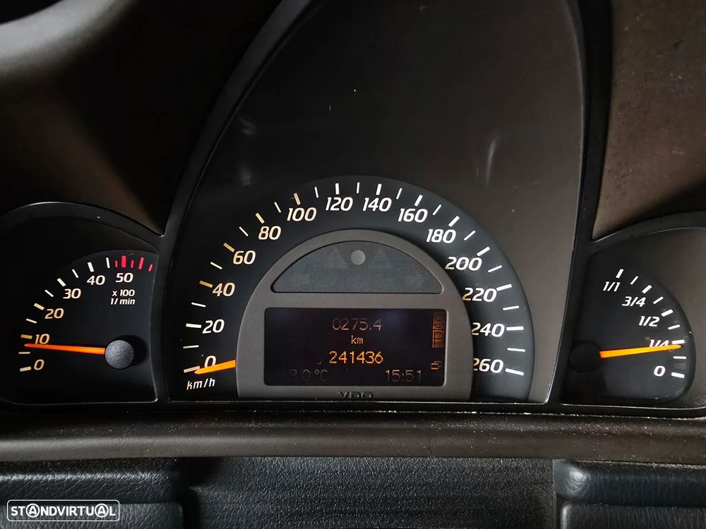 Mercedes-Benz C 220 - 12