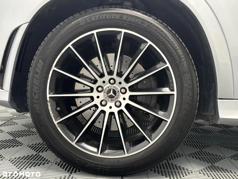 Mercedes-Benz GLE 300 d 4-Matic - 9