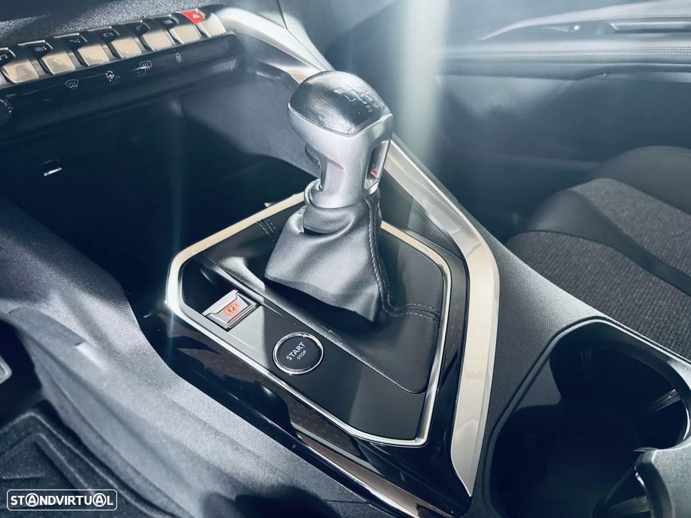 Peugeot 3008 1.2 PureTech Allure - 41
