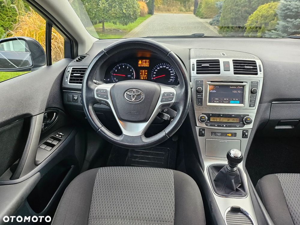 Toyota Avensis 1.6 Life - 15