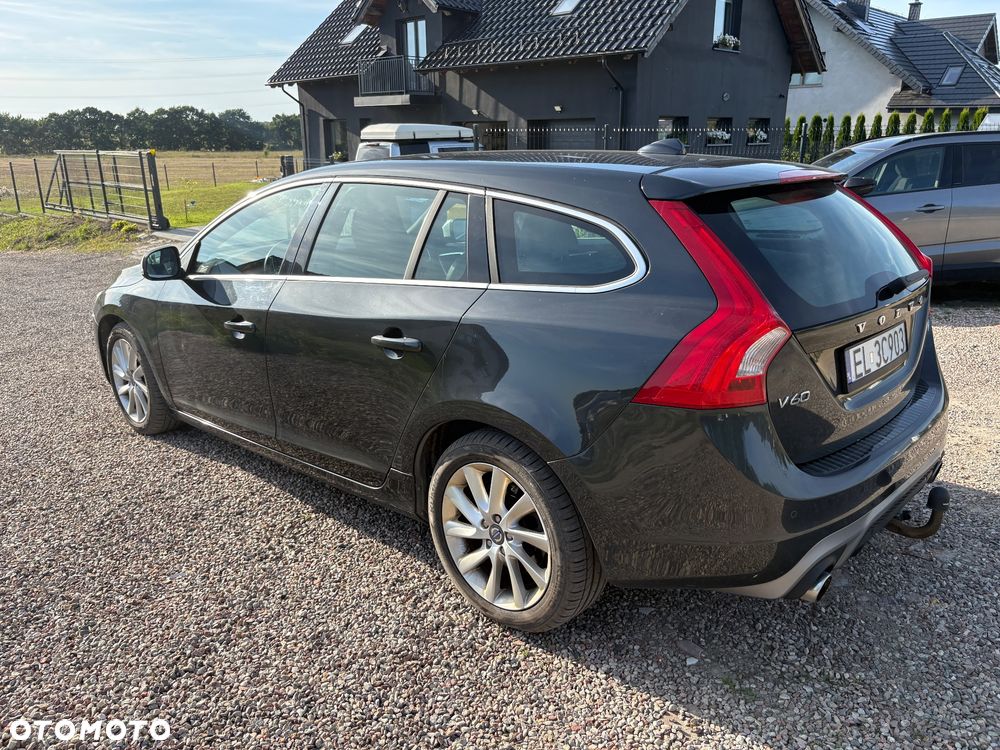 Volvo V60 D4 Drive-E R-Design Kinetic - 10