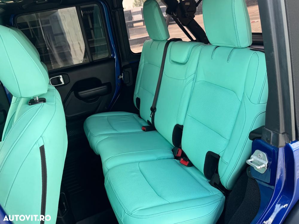 Jeep Wrangler - 20