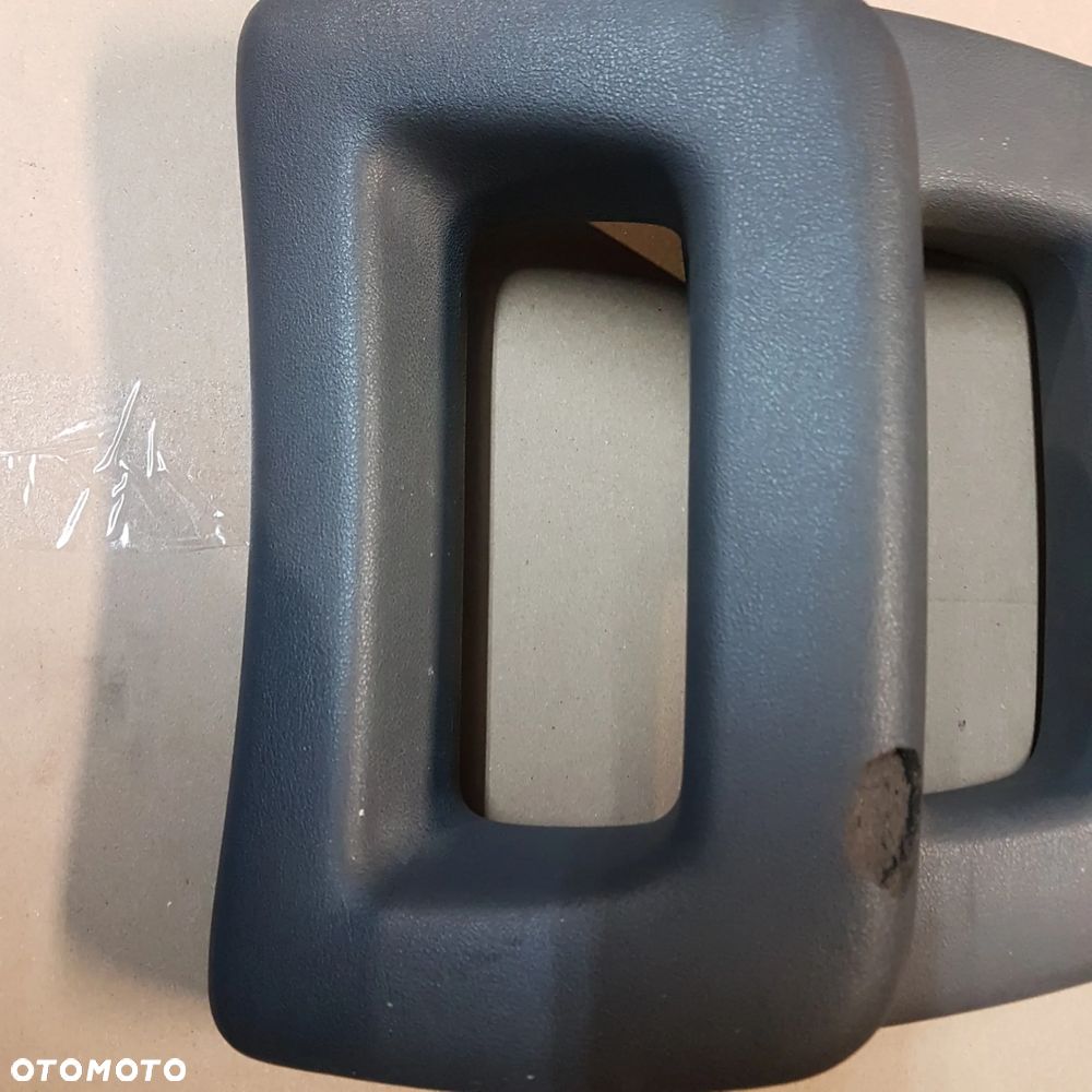 zagłówek zagłowek regulacja oś regulacji wysokości przód przednie fiat 126p 126 p maluch - 9