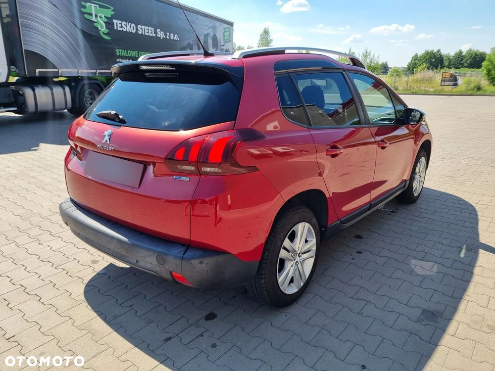 Peugeot 2008 1.2 Pure Tech GPF Active S&S - 3