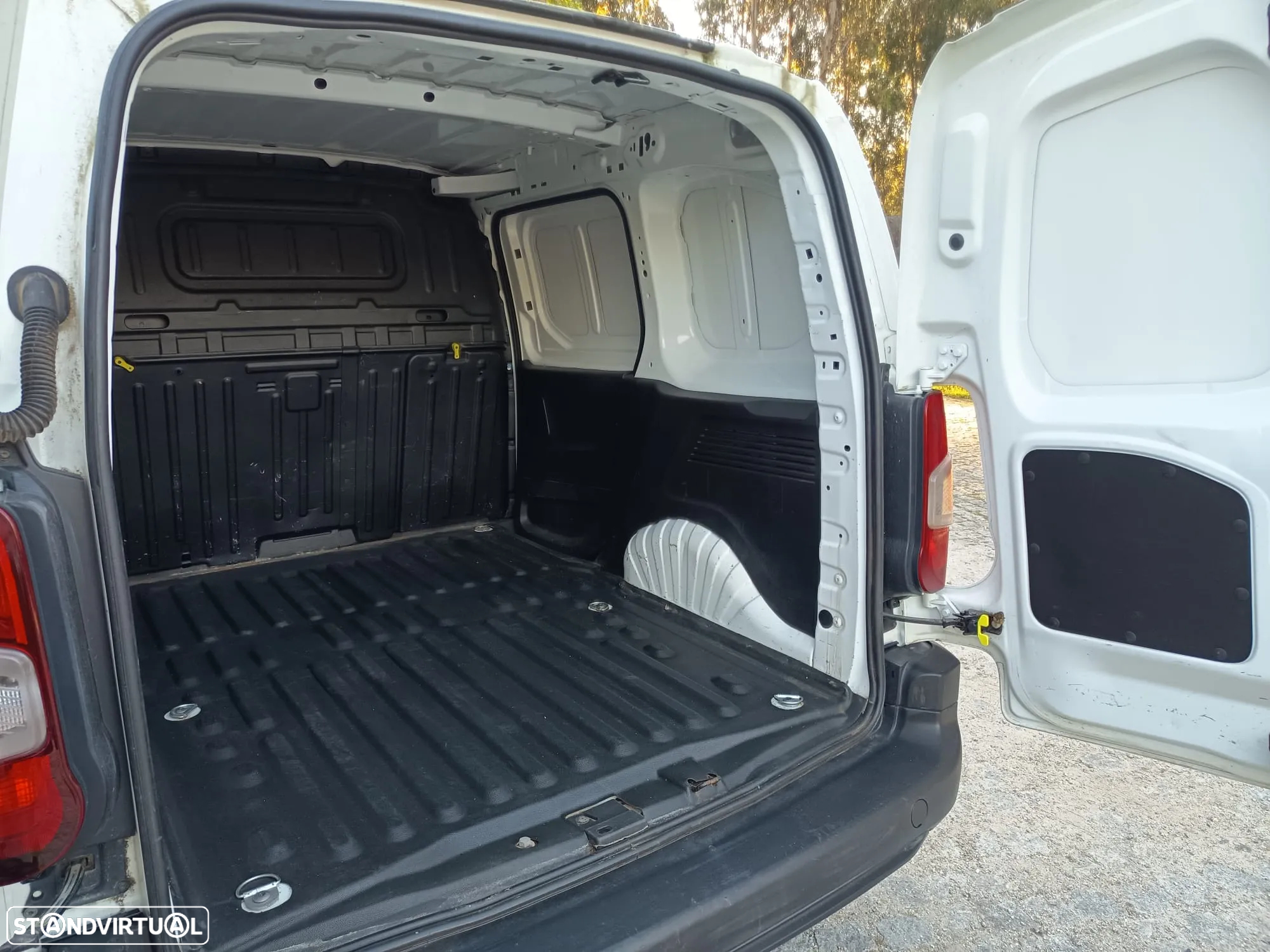 Opel COMBO - 14