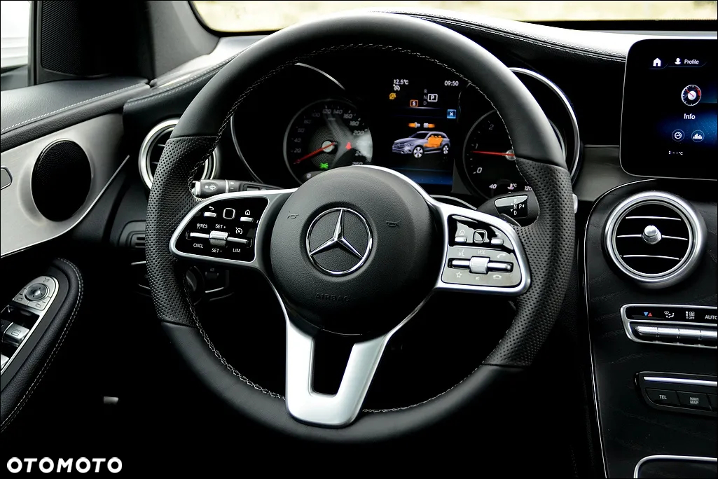 Mercedes-Benz GLC 200 d Business Edition - 28