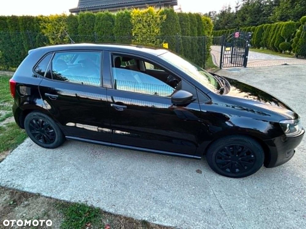 Volkswagen Polo - 2