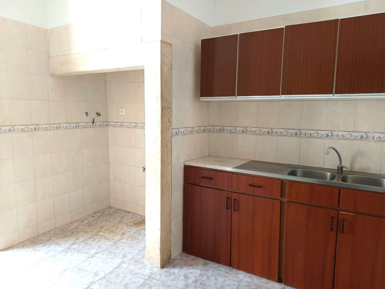 Moradia T2 com logradouro - Grande imagem: 3/15