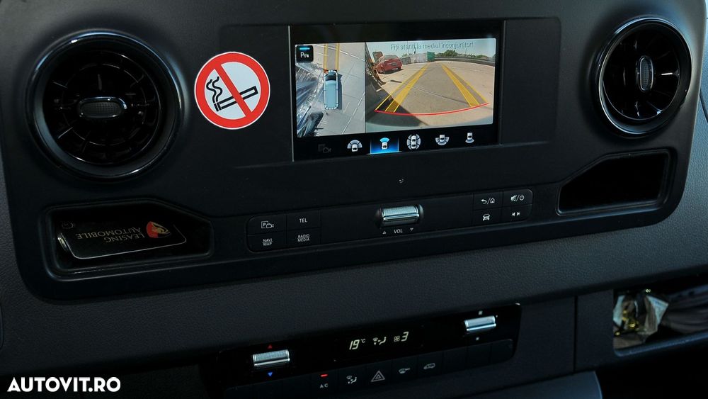 Mercedes-Benz Sprinter - 16