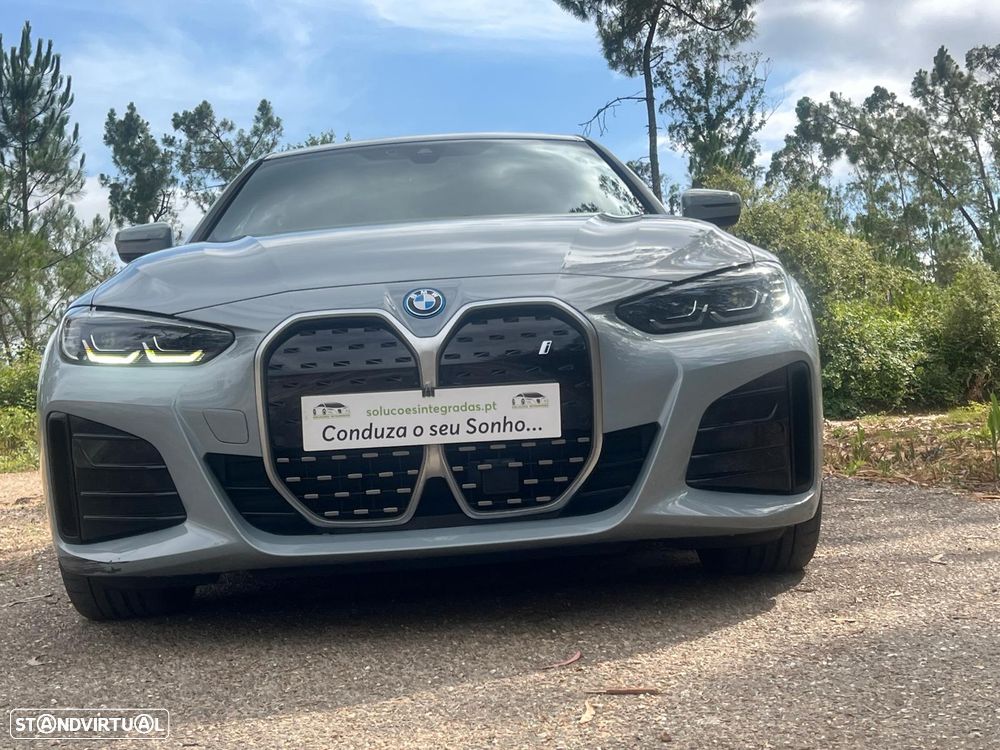 BMW i4 eDrive40 Edição Desportiva M - 37