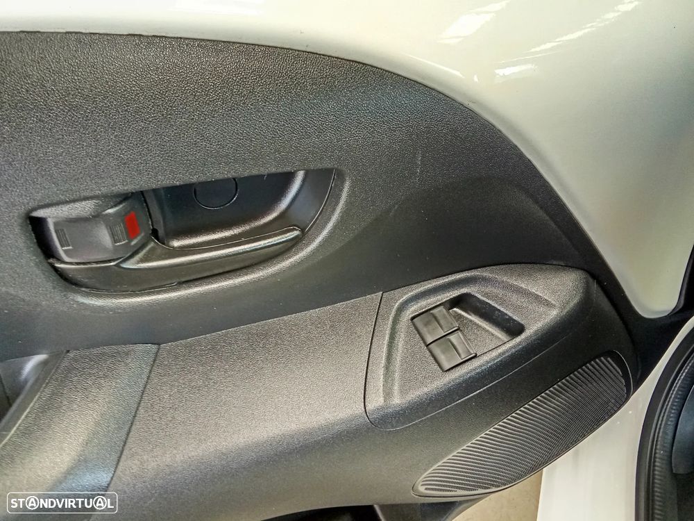 Peugeot 108 1.0 VTi Active - 10