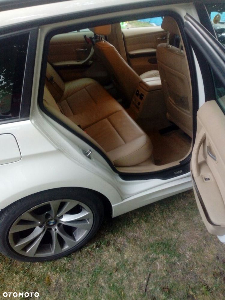 BMW Seria 3 318i - 8