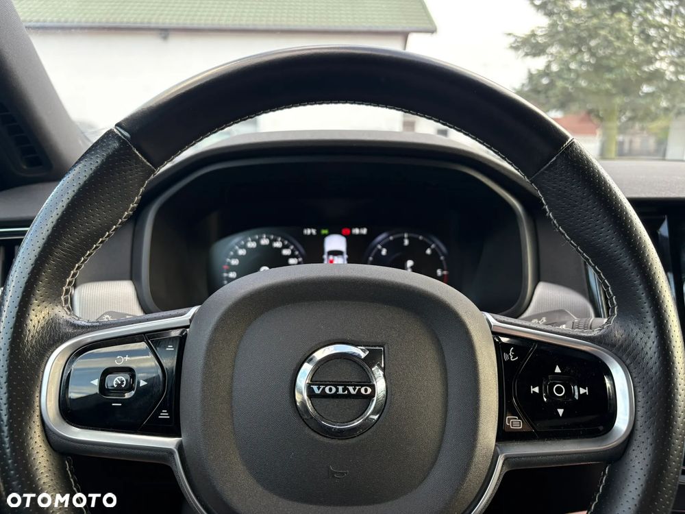 Volvo S90 D3 R-Design - 23
