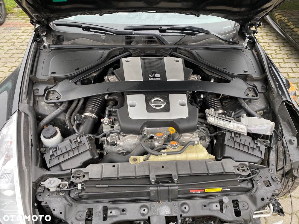 Nissan 370 Z 3.7 V6 Premium EU6 - 12