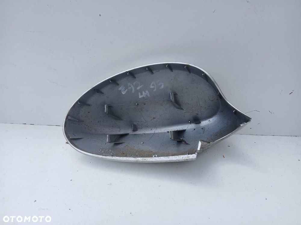 OBUDOWA LUSTERKA LEWA BMW 3 E92 E93 06-10r. SREBRNA A3332435LI - 2