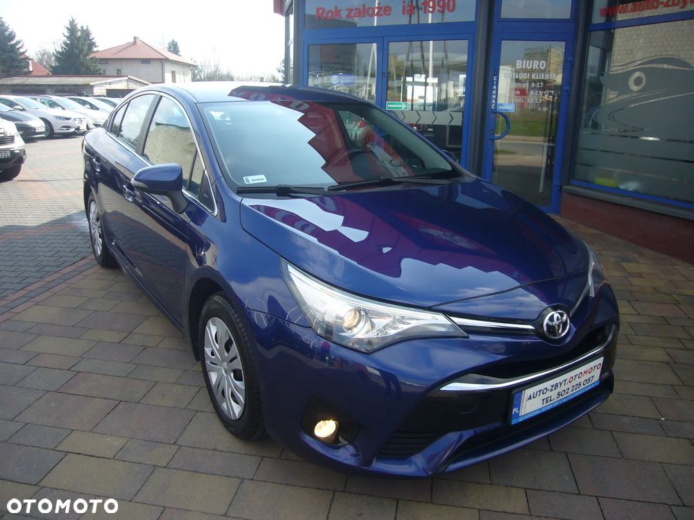 Toyota Avensis 1.8 Active - 4