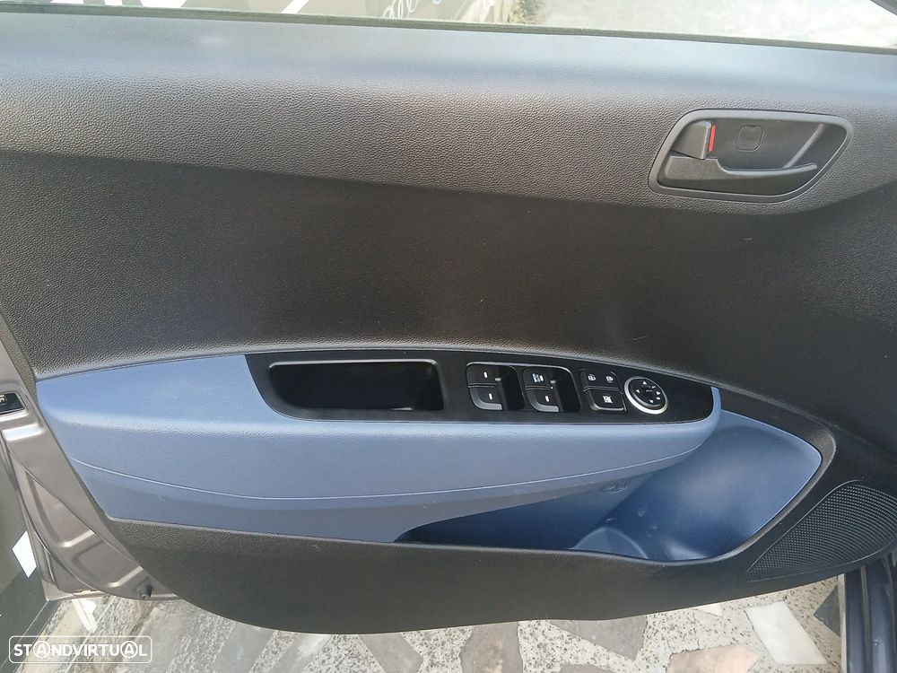 Hyundai i10 1.0 Urban GPL+Bluet.+Ctrl - 23