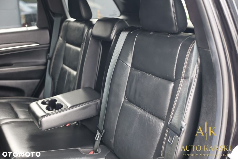 Jeep Grand Cherokee - 37