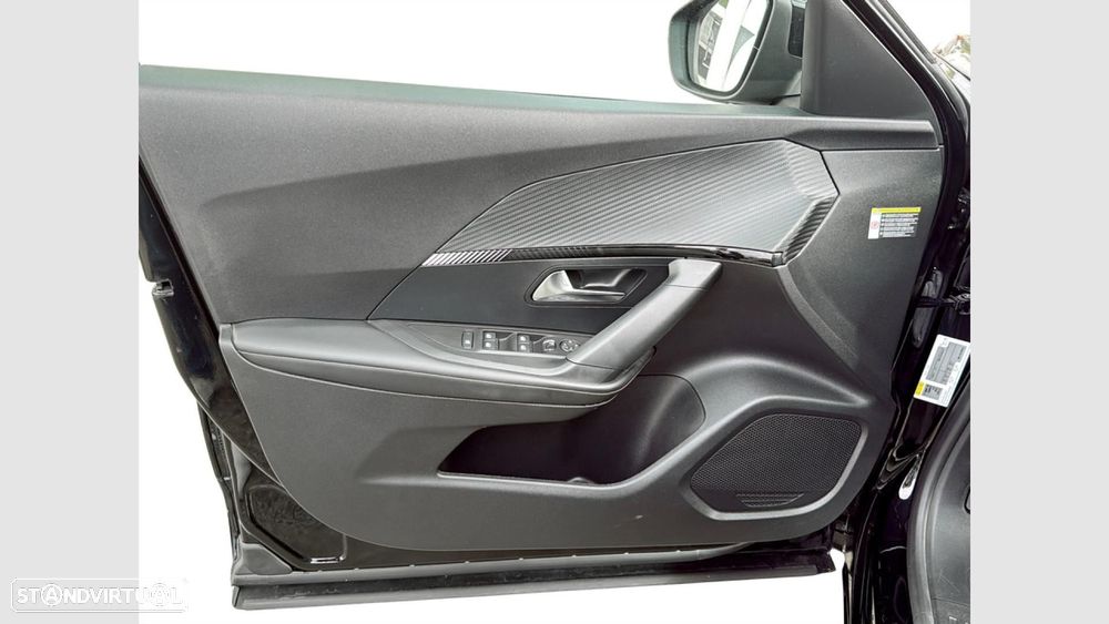 Peugeot 2008 1.2 Hybrid Allure e-DCS6 - 11