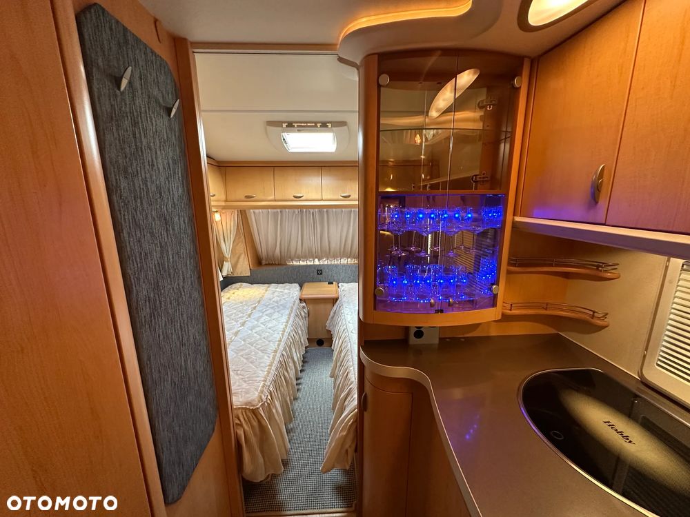 Hobby 495 UL z przedsionkiem i napędem. DMC 1500 kg !!! RATY. - 32