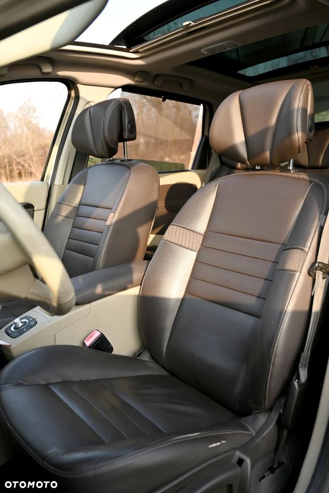 Renault Scenic TCe 130 Bose Edition - 17