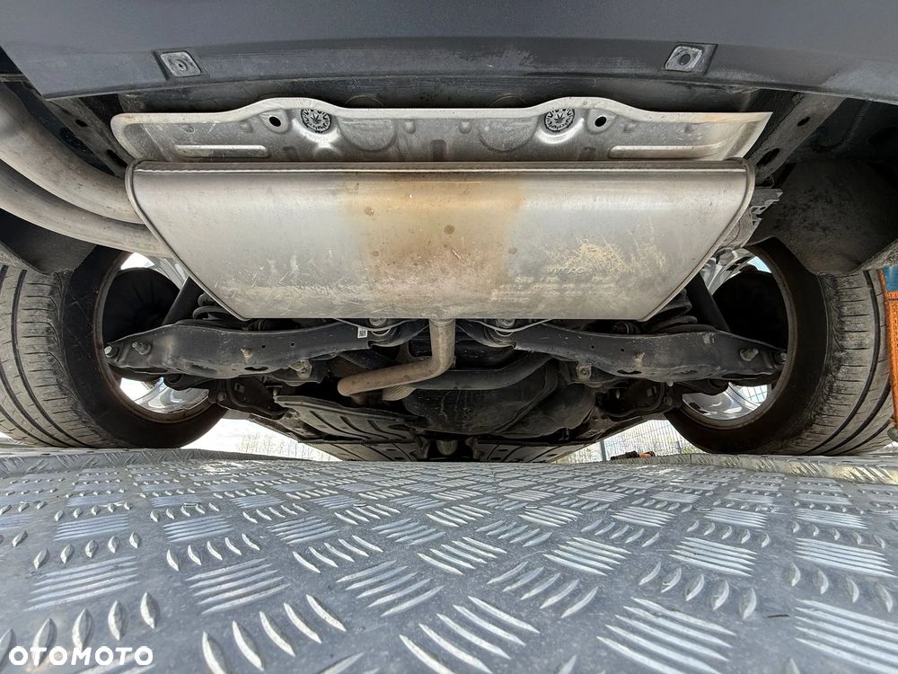 Volkswagen Golf Sportsvan 1.4 TSI (BlueMotion Technology) Highline - 35