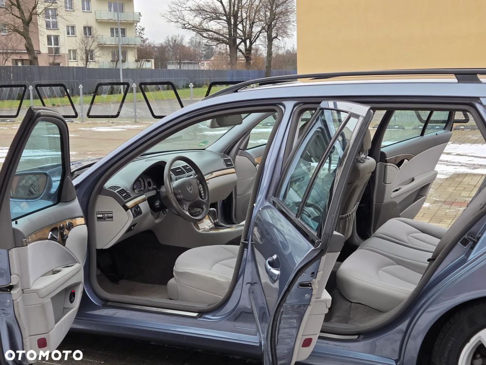 Mercedes-Benz Klasa E 320 CDI 4Matic Automatik Avantgarde DPF BusinessEDITION - 27