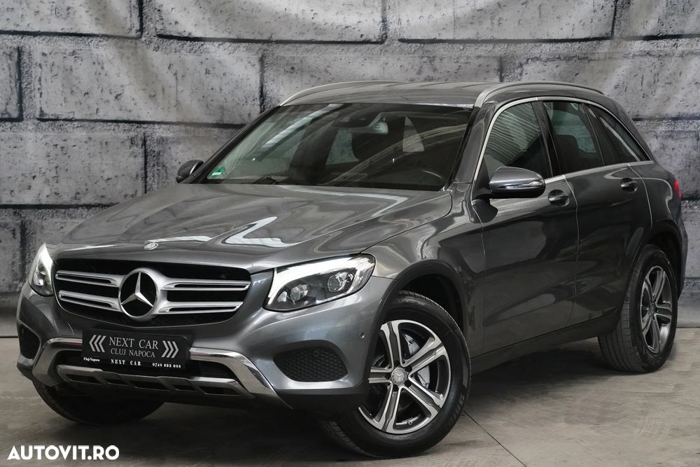 Mercedes-Benz GLC 220 d 4MATIC 9G-TRONIC AMG Line - 2