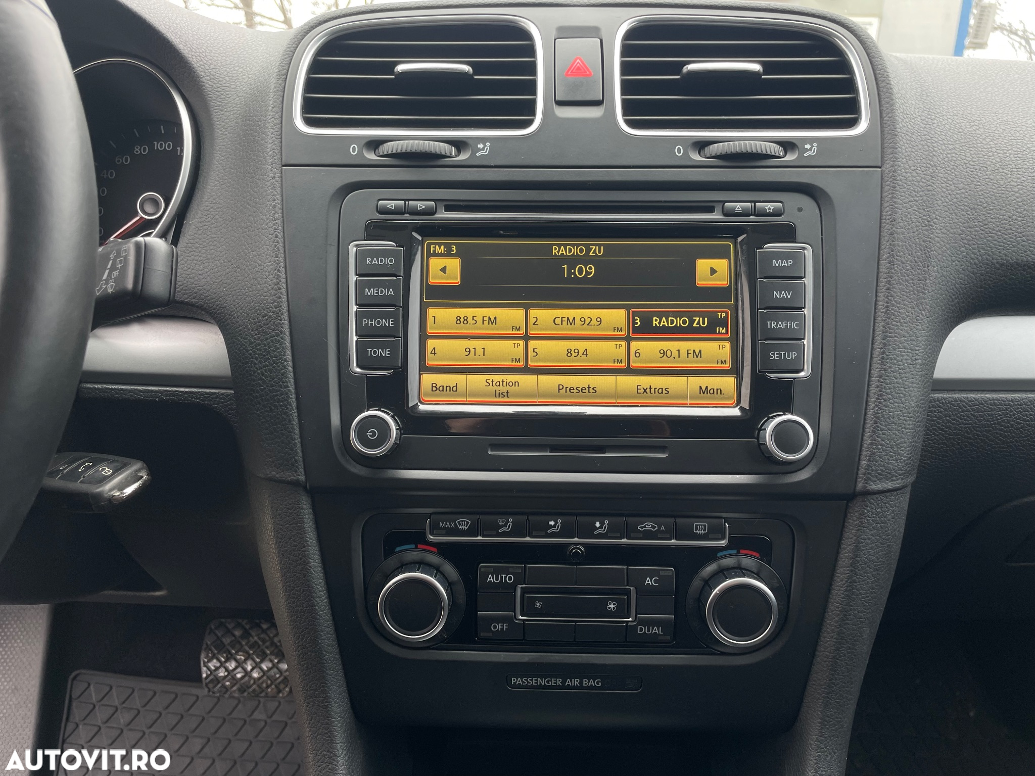 Volkswagen Golf - 16