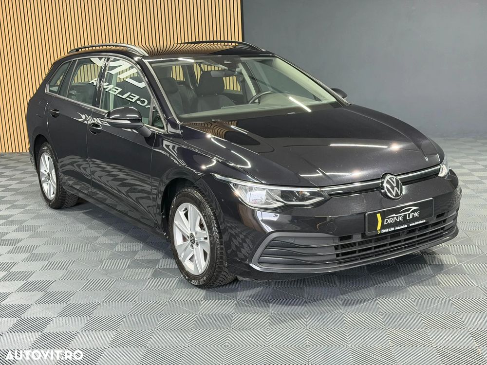 Volkswagen Golf 1.0 eTSI DSG MHEV Life - 3