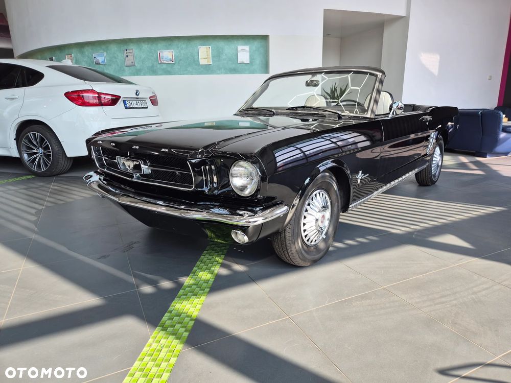 Ford Mustang - 2