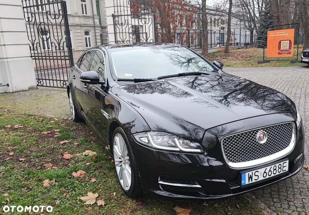 Jaguar XJ 3.0 D V6 LWB Premium Luxury - 3