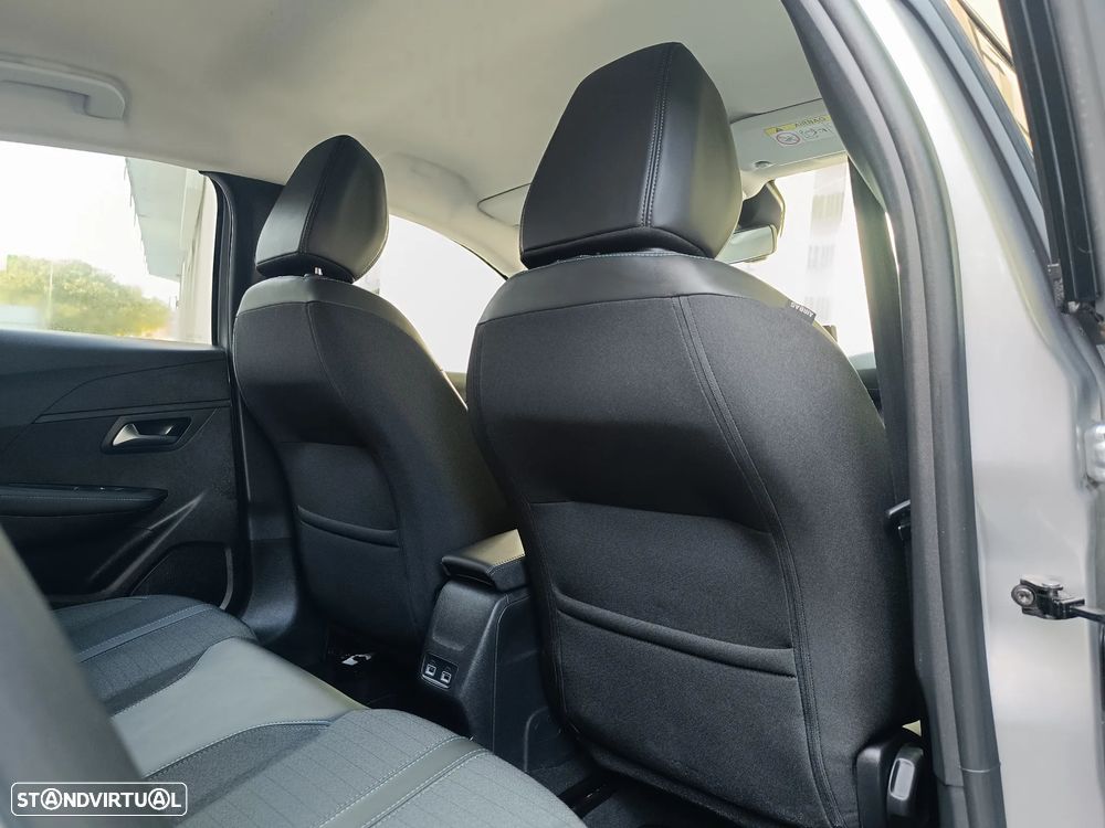 Peugeot 208 PureTech 100 EAT8 Active Pack - 37