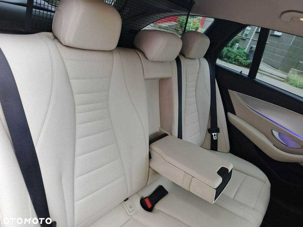 Mercedes-Benz Klasa E 220 d 9G-TRONIC - 25