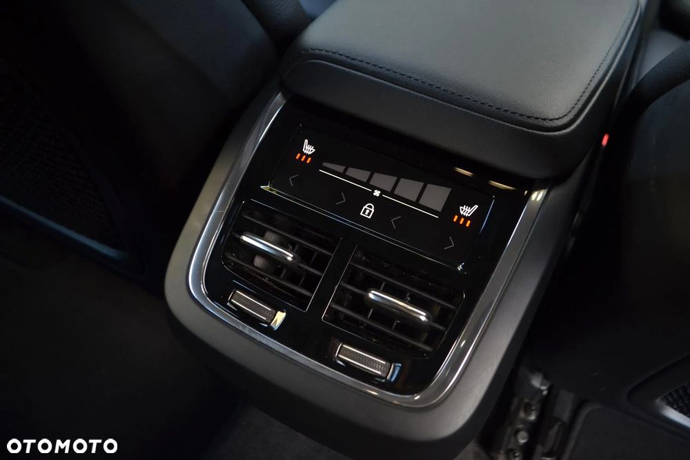 Volvo XC 60 B4 D Plus Bright - 9