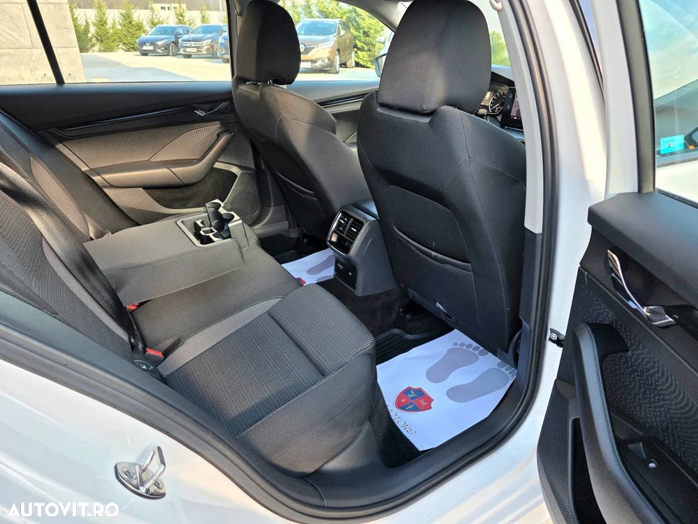 Skoda Octavia 2.0 TDI Ambition - 30