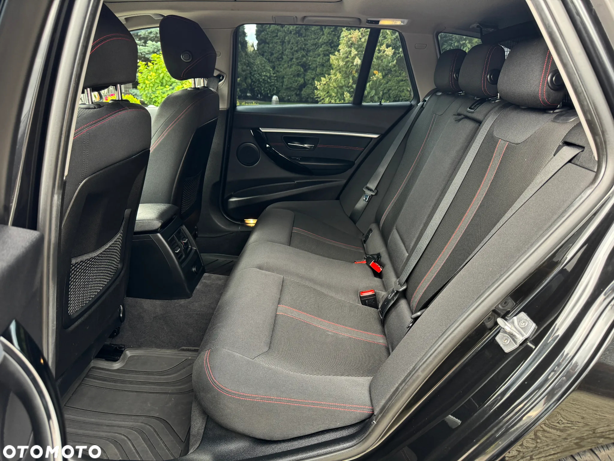 BMW Seria 3 320d Sport Line Shadow - 32