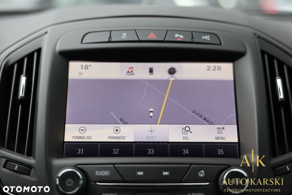 Opel Insignia - 38