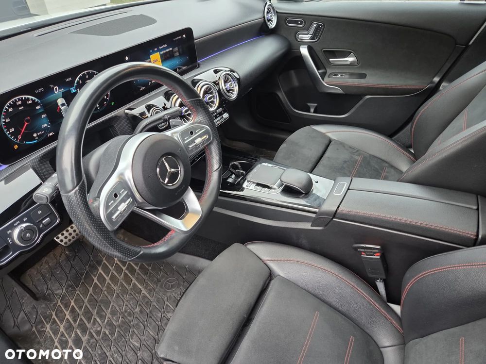 Mercedes-Benz Klasa A 200 AMG Line 7G-DCT - 13